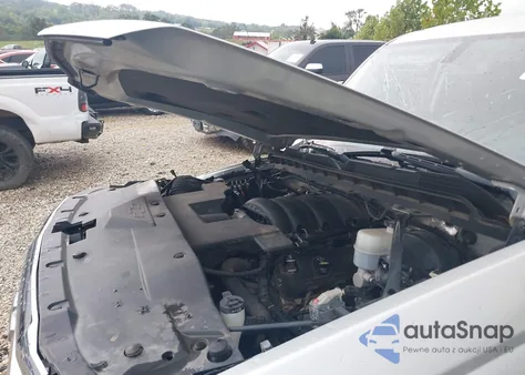 2016 Chevrolet Silverado 1Lt from USA, damaged, VIN 3GCUKREC9GG238941